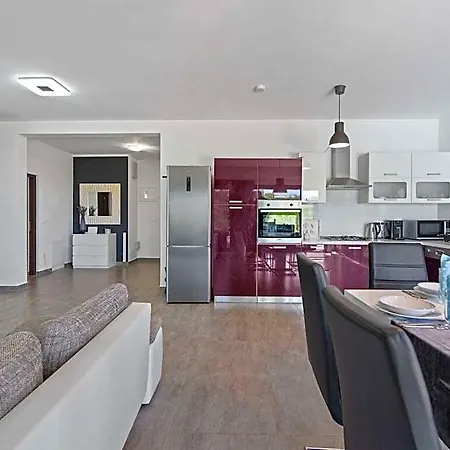 Leandra Comfortable 3* Novigrad (Istria)