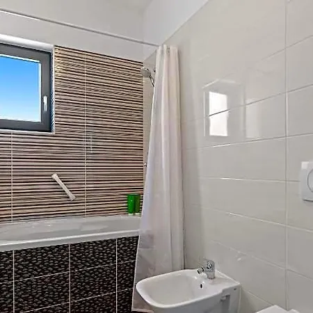 Hotel Leandra Comfortable 3*